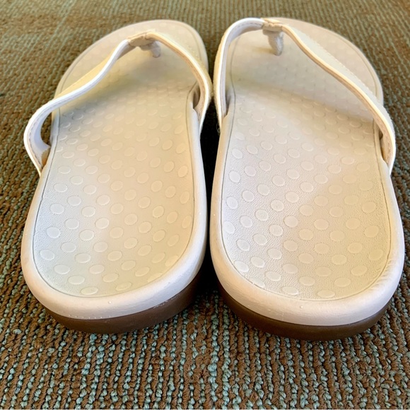 Vionic Orthaheel Cream Iridescent Sequins Tide Toe Post Thong Sandals size 8 39 - Picture 7 of 12